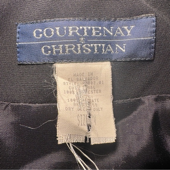 Vintage Black Power Blazer with Chic Tie Front Detail - Picture 8 of 8